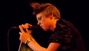See La Roux live in concert